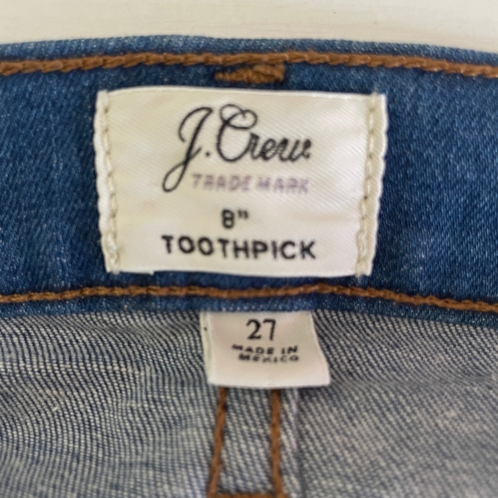 J. Crew 8" toothpick jean in Newcastle wash with let-down hem size 27 - Picture 4 of 4